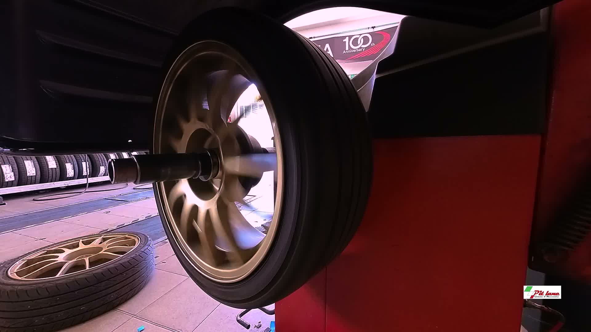 Facciata esterna Pitlane